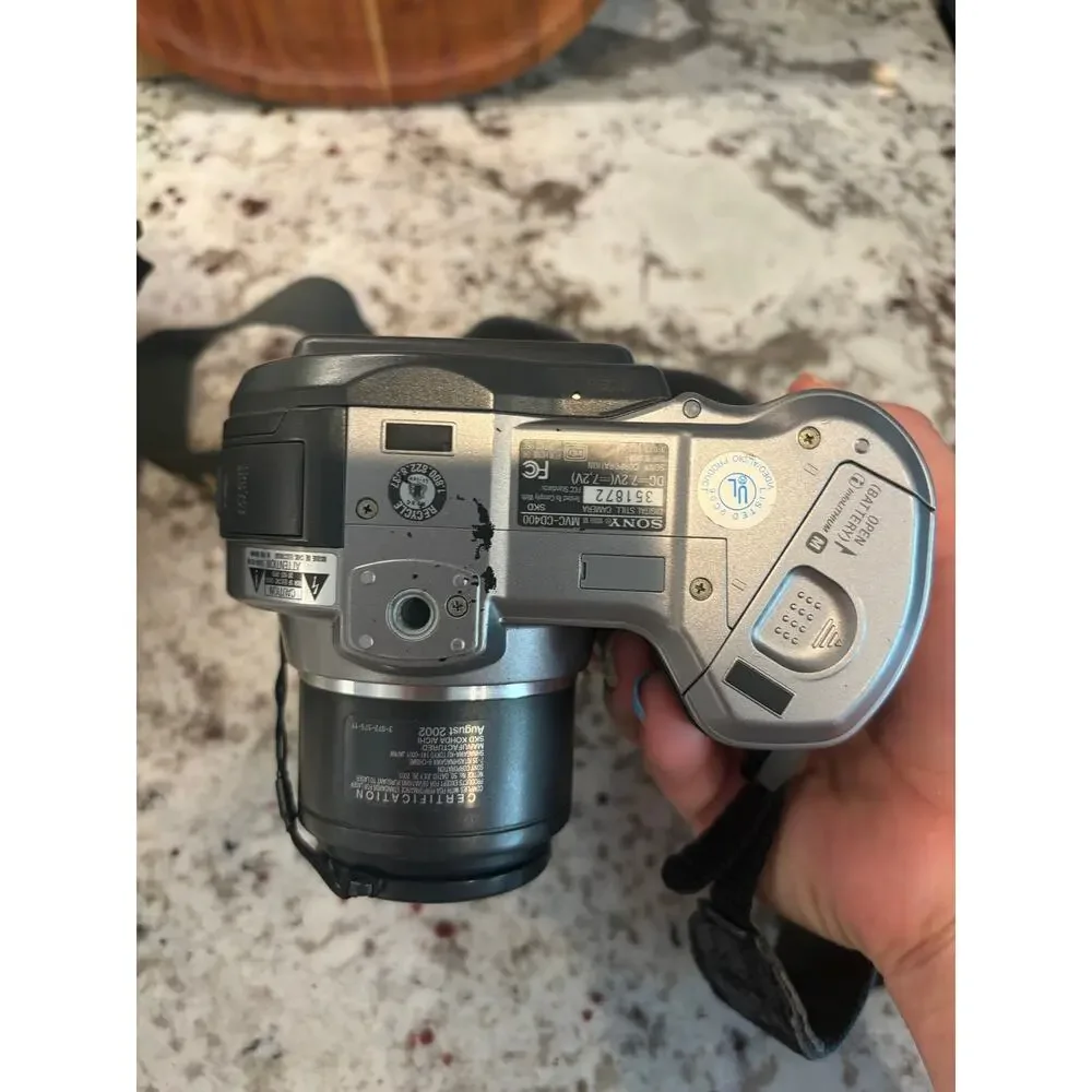 Sony CD Mavica Camera + Case & Strap Parts Only Preowned